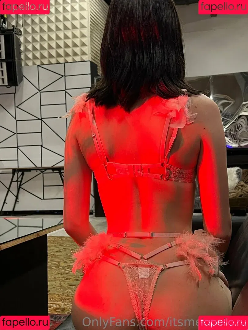 itsmegabbby Onlyfans Photo Gallery 
