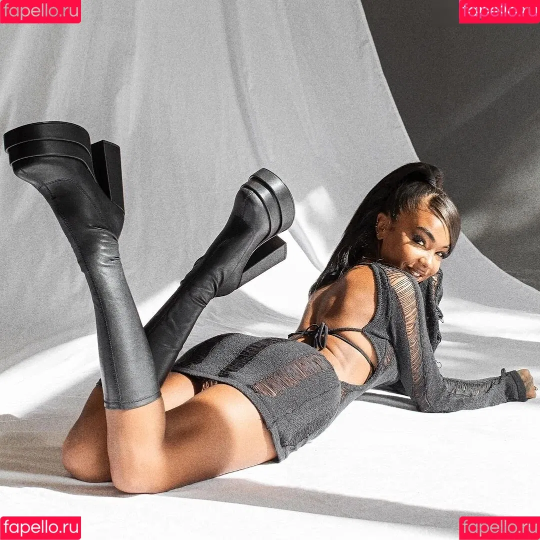 Alicia Awa Onlyfans Photo Gallery 