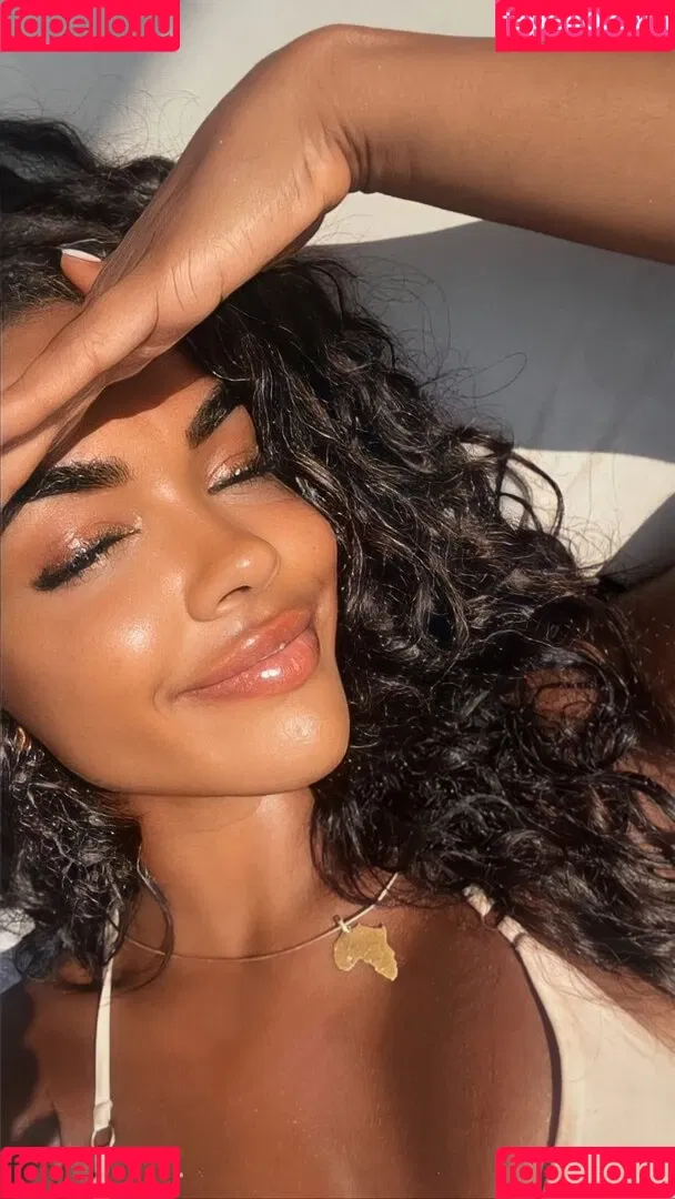 Alicia Awa Onlyfans Photo Gallery 