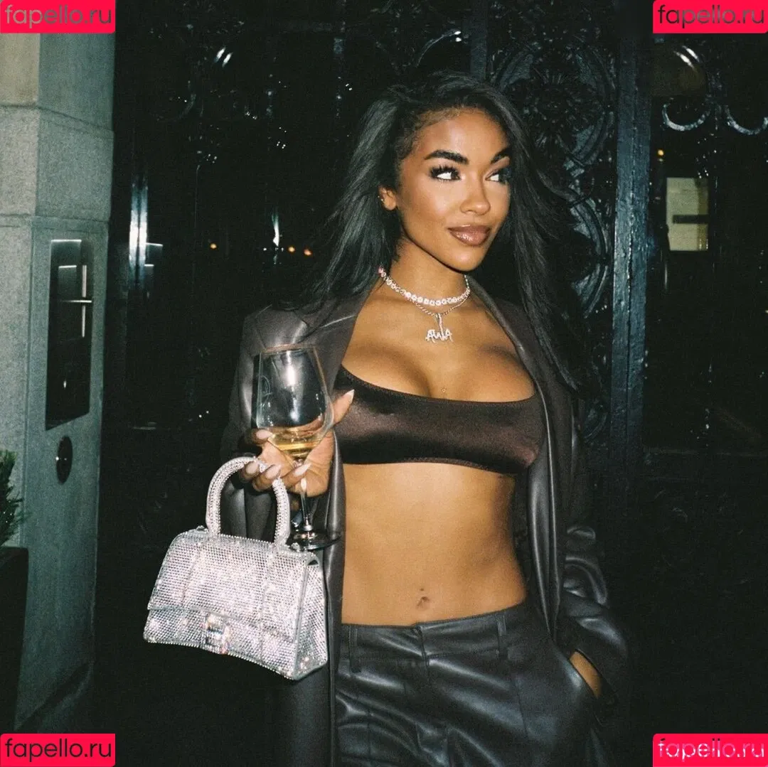 Alicia Awa Onlyfans Photo Gallery 