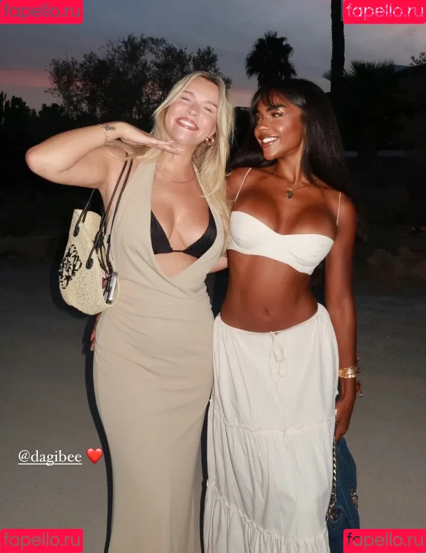 Alicia Awa Onlyfans Photo Gallery 