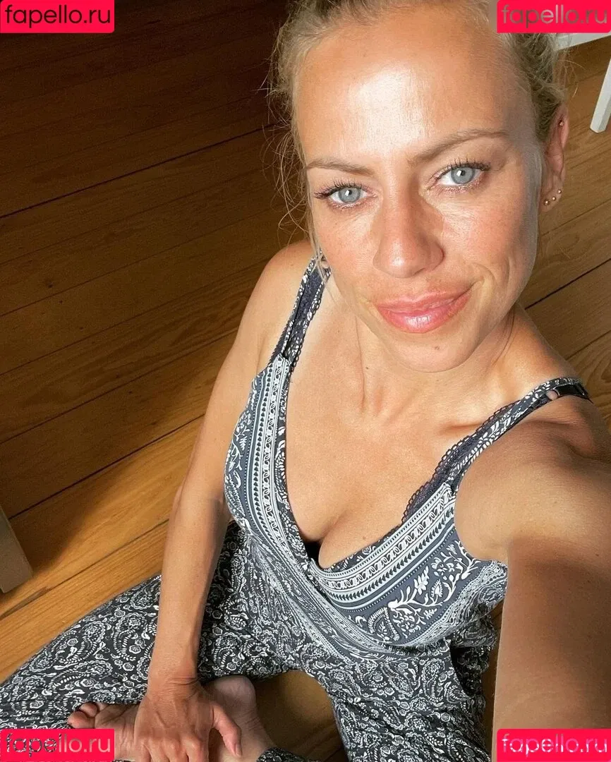 Anneke Dürkopp Onlyfans Photo Gallery 