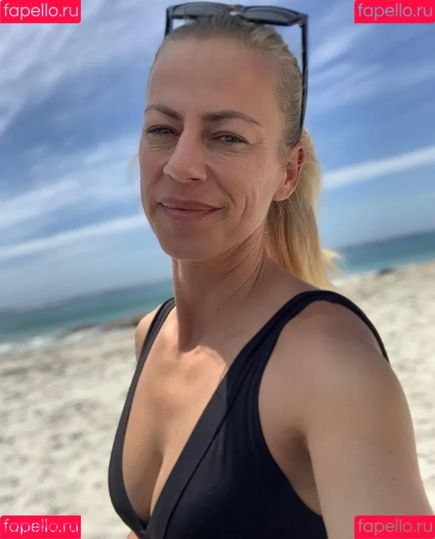 Anneke Dürkopp Onlyfans Photo Gallery 