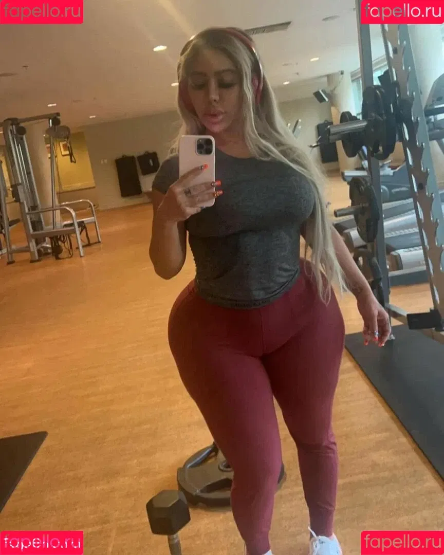 persiaanbaddie1 Onlyfans Photo Gallery 