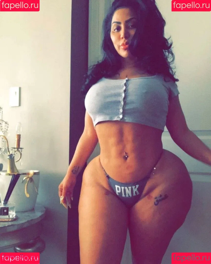persiaanbaddie1 Onlyfans Photo Gallery 