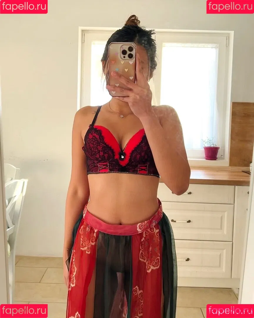 Lara-Jean Westin Onlyfans Photo Gallery 