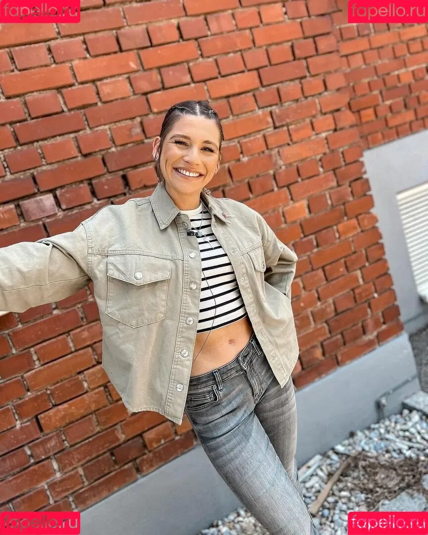 Jana Wosnitza Onlyfans Photo Gallery 