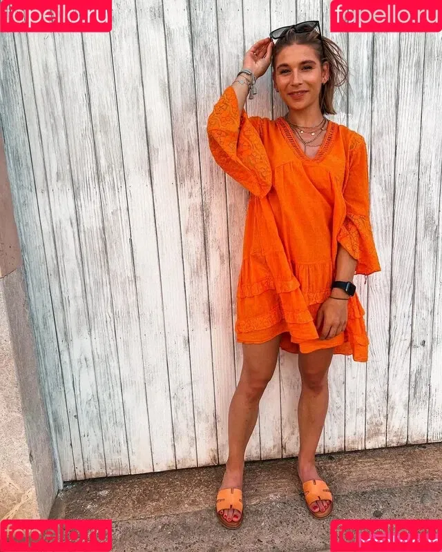 Jana Wosnitza Onlyfans Photo Gallery 