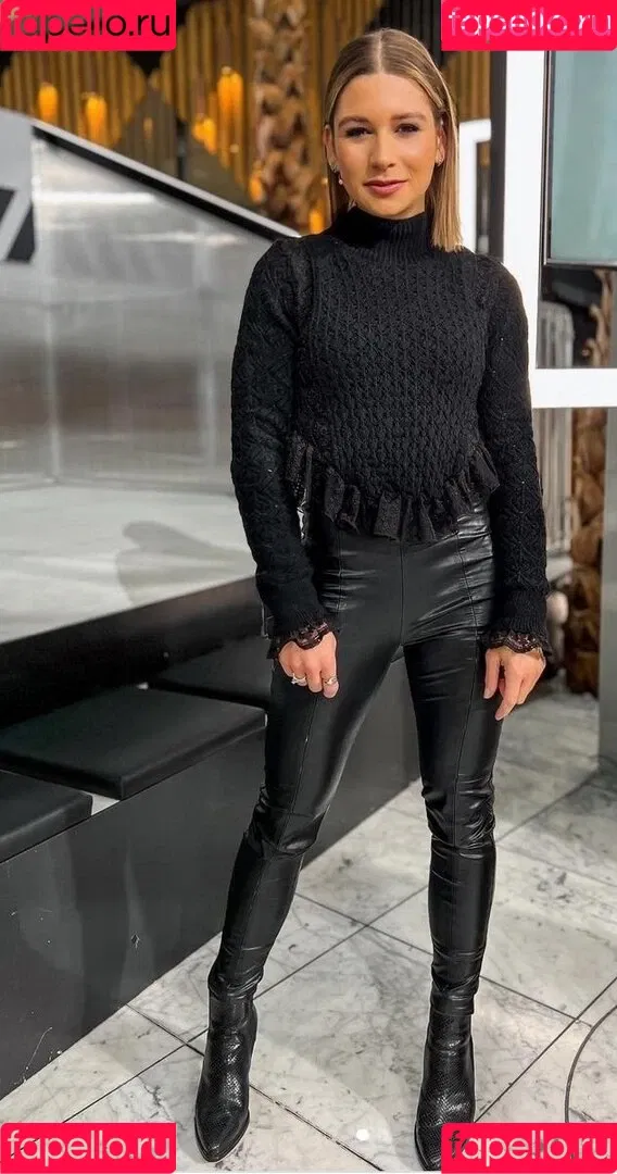 Jana Wosnitza Onlyfans Photo Gallery 