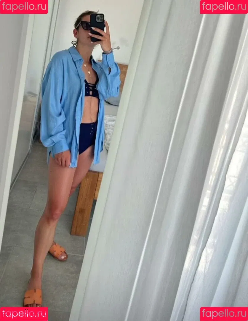 Jana Wosnitza Onlyfans Photo Gallery 