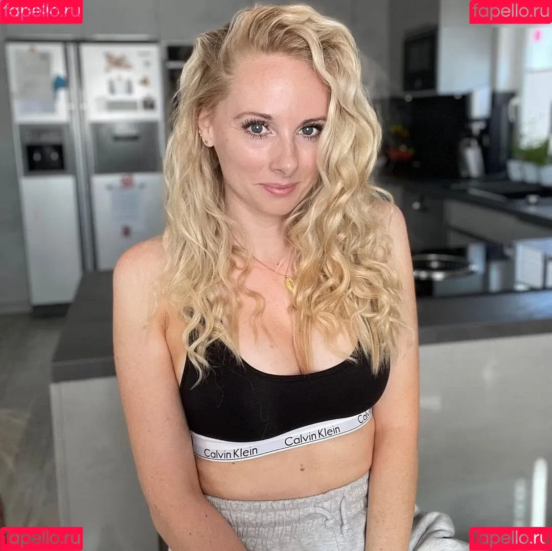 Facialize Me Onlyfans Photo Gallery 