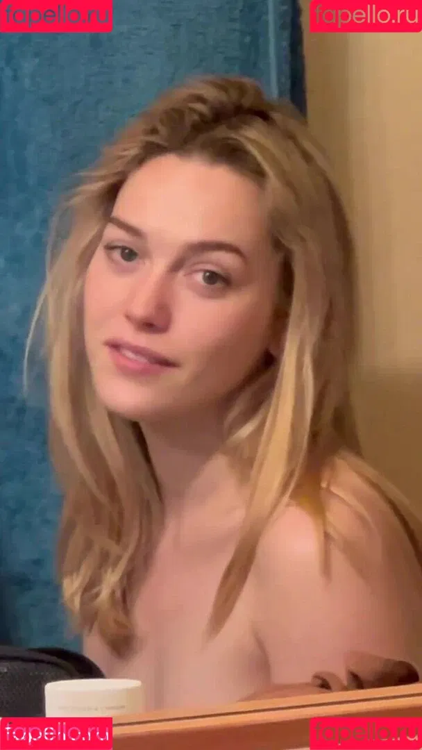 Victoria Pedretti Onlyfans Photo Gallery 