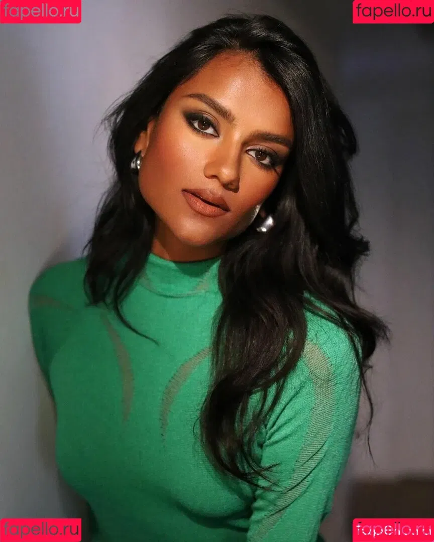 Simone Ashley Onlyfans Photo Gallery 