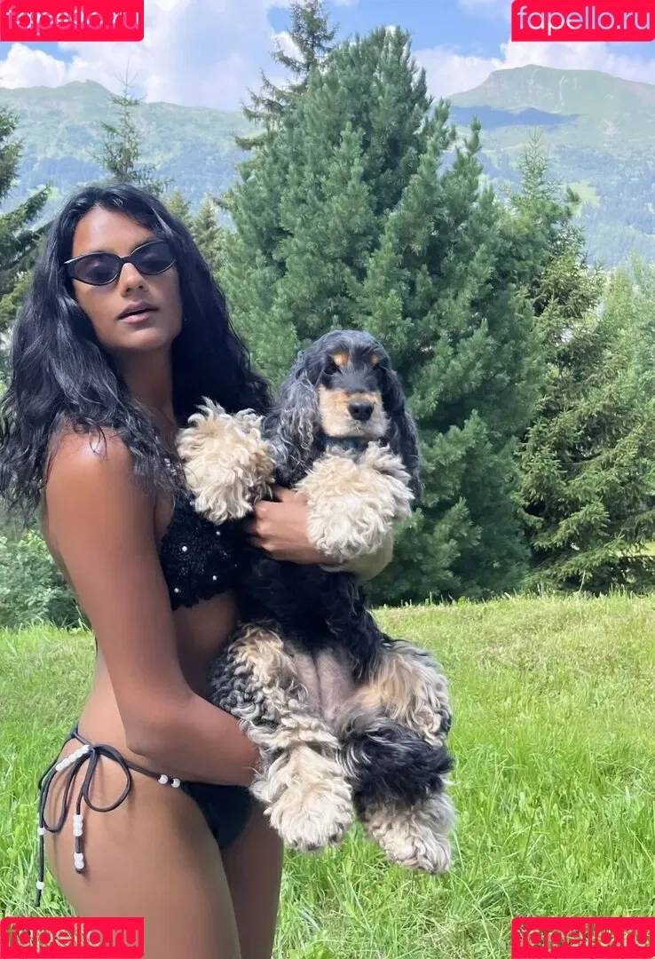 Simone Ashley Onlyfans Photo Gallery 