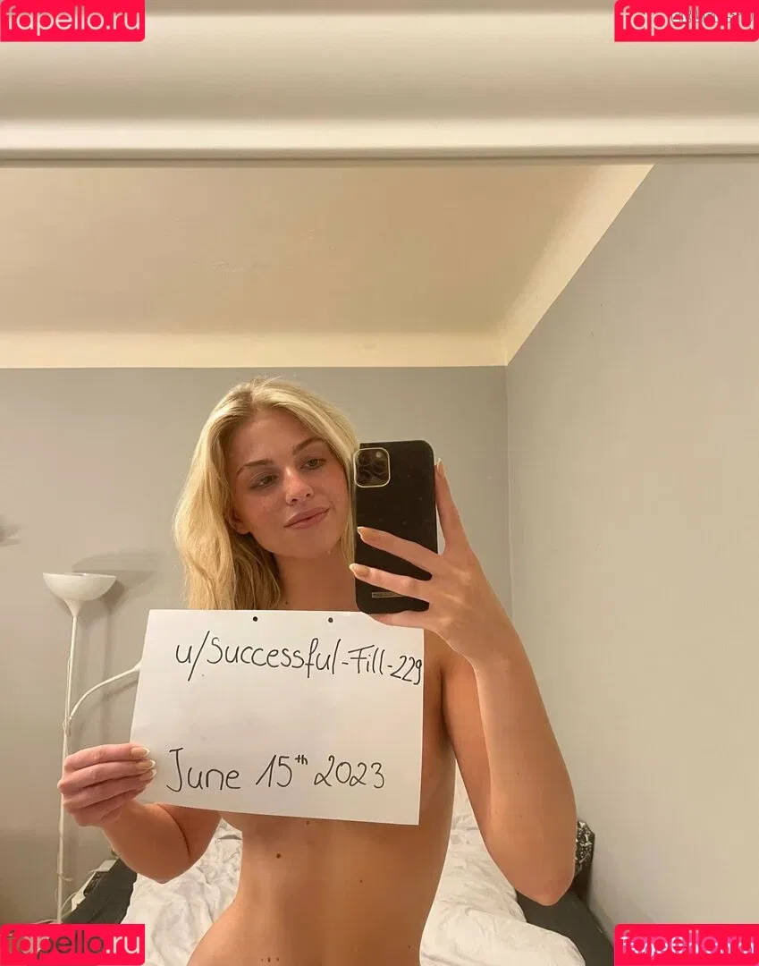 Leona Bauer Onlyfans Photo Gallery 