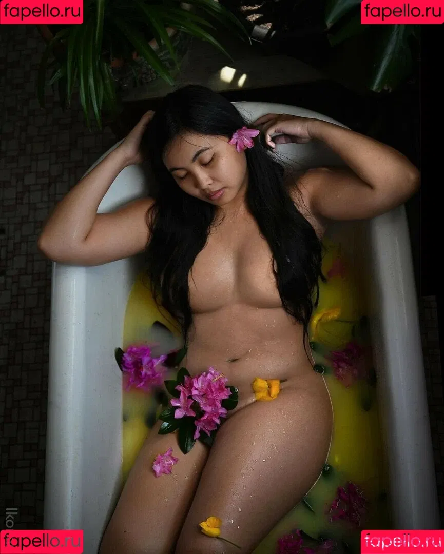 Mistletoad Onlyfans Photo Gallery 