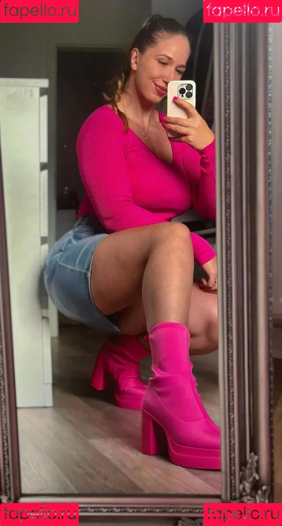 Doreen Zing Onlyfans Photo Gallery 
