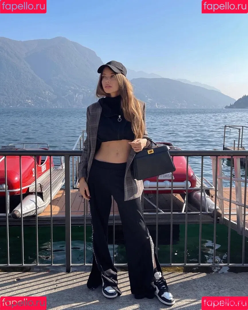 Xenia Tchoumitcheva Onlyfans Photo Gallery 