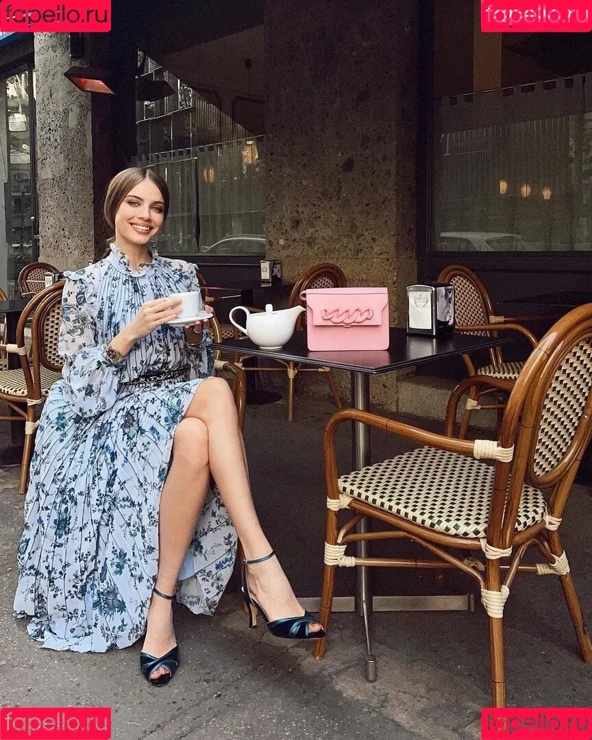 Xenia Tchoumitcheva Onlyfans Photo Gallery 