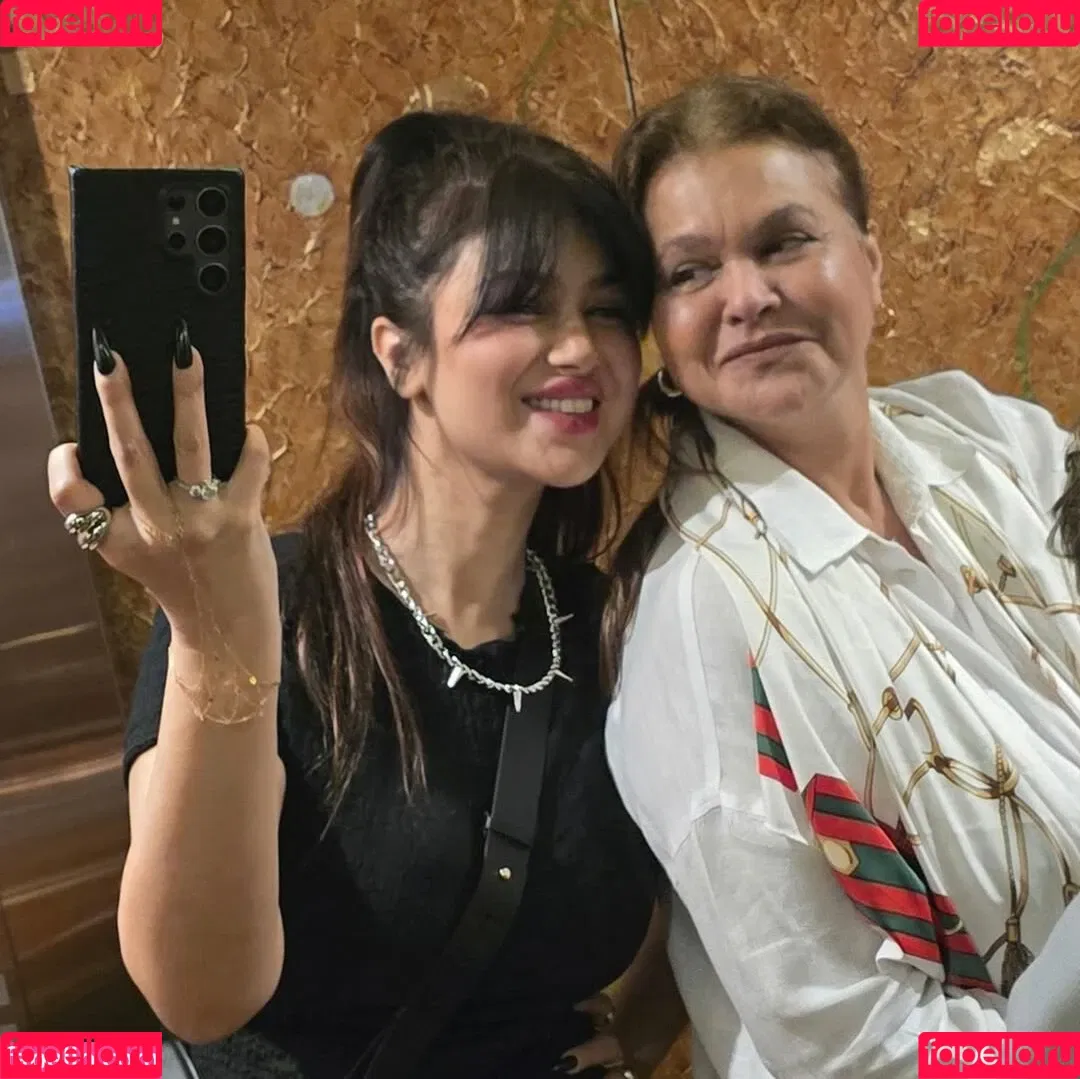 Ayesha Takia Onlyfans Photo Gallery 