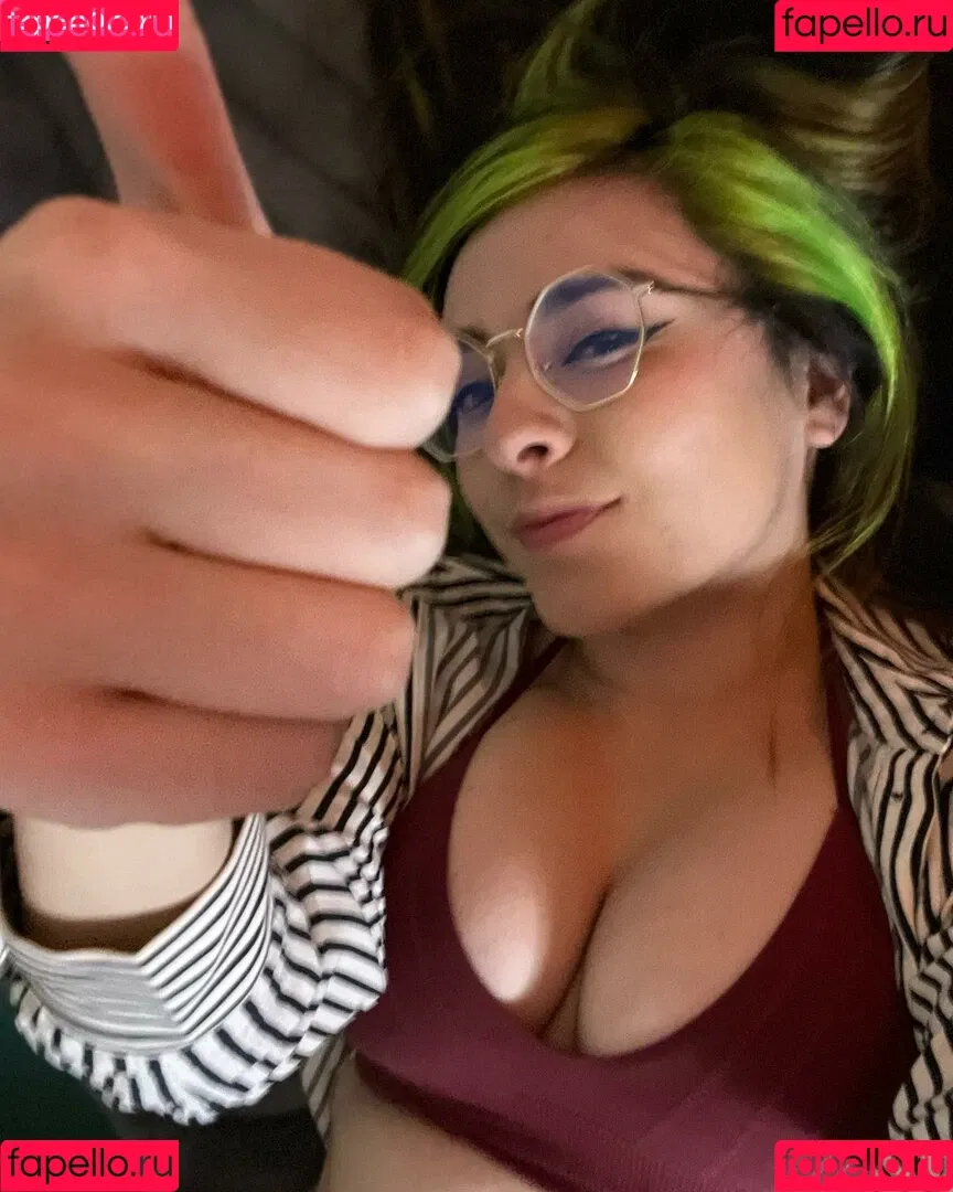 Yellowspoongirl Onlyfans Photo Gallery 
