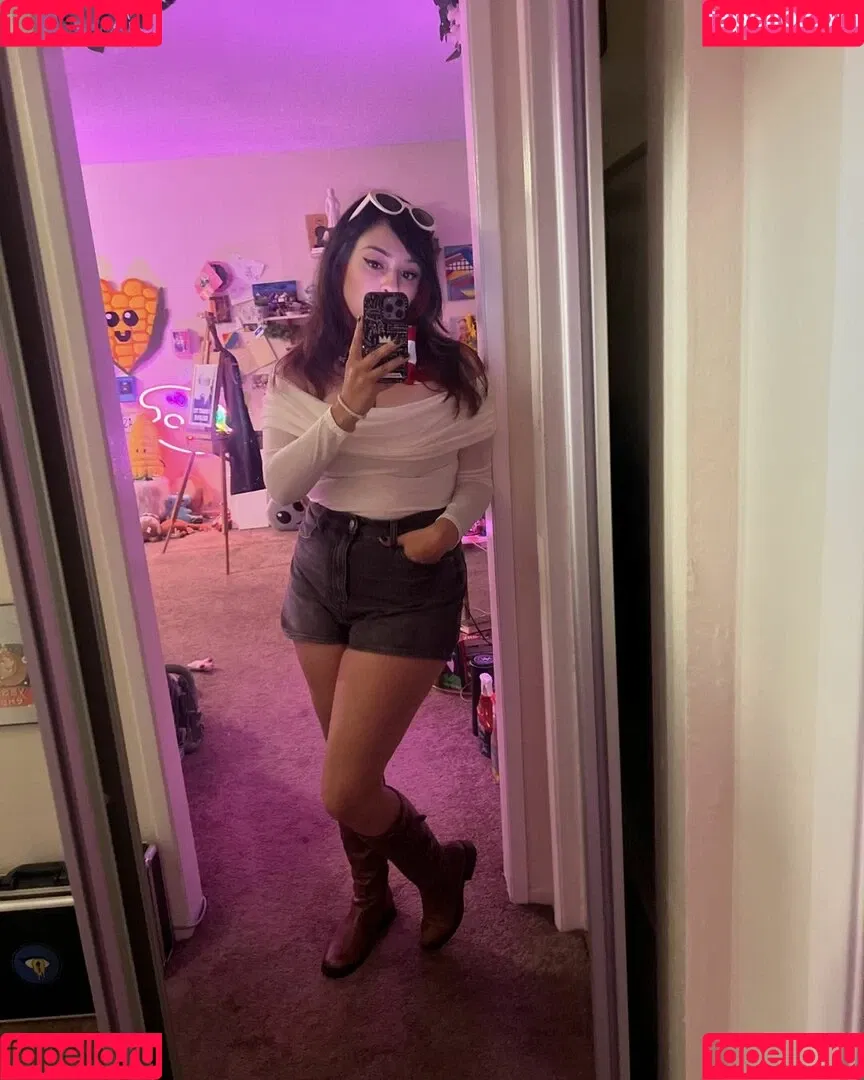 Yellowspoongirl Onlyfans Photo Gallery 