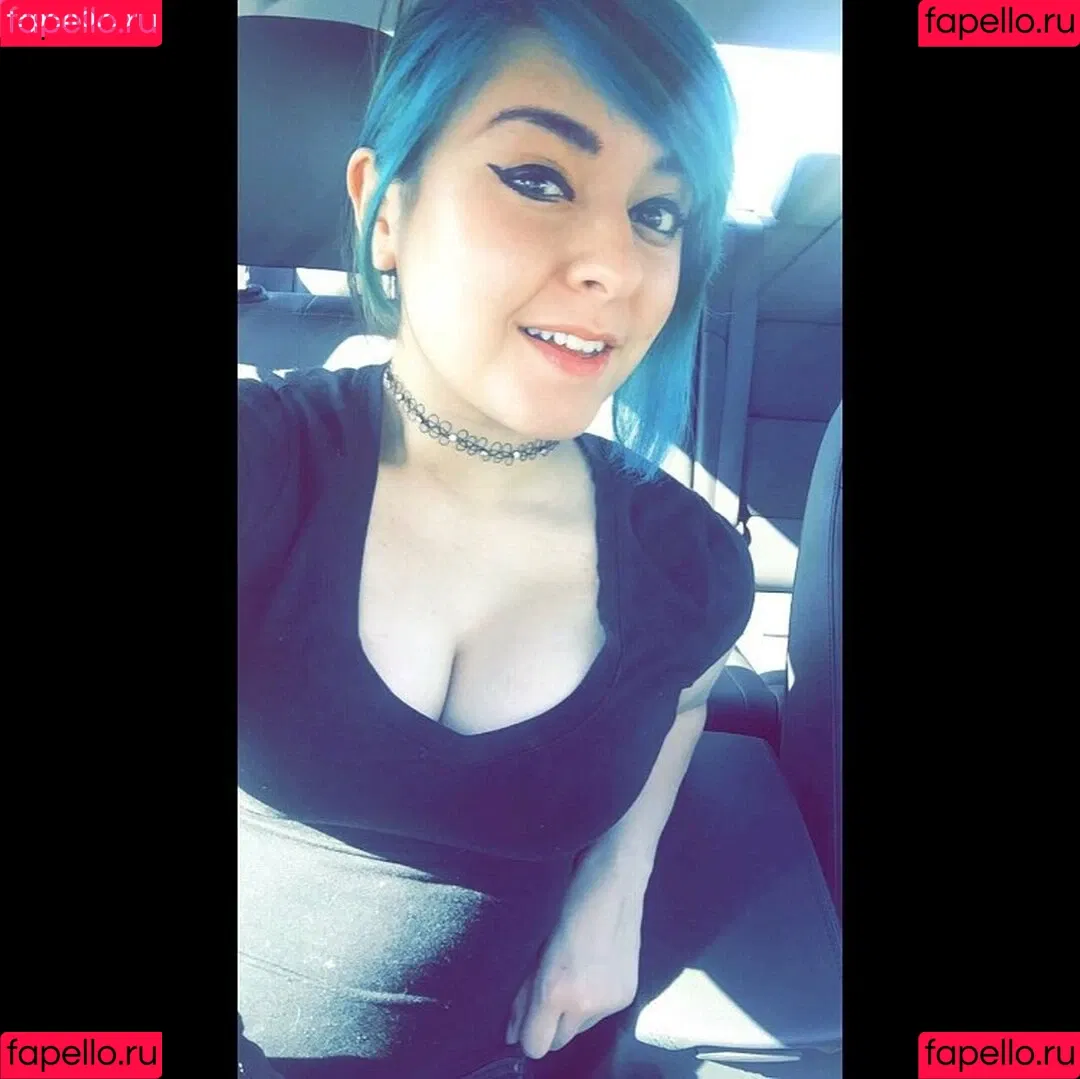 Yellowspoongirl Onlyfans Photo Gallery 