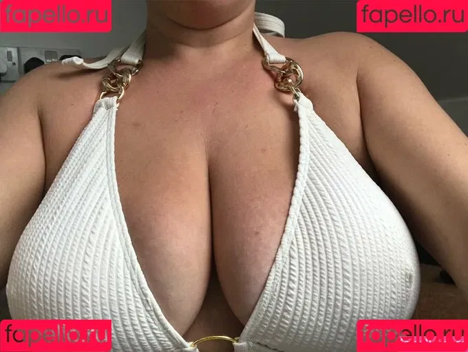 Bustylandlady02 Onlyfans Photo Gallery 