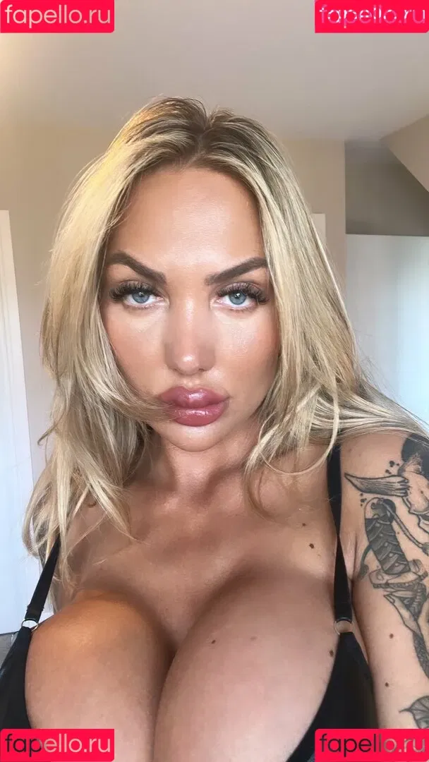 em96190 Onlyfans Photo Gallery 