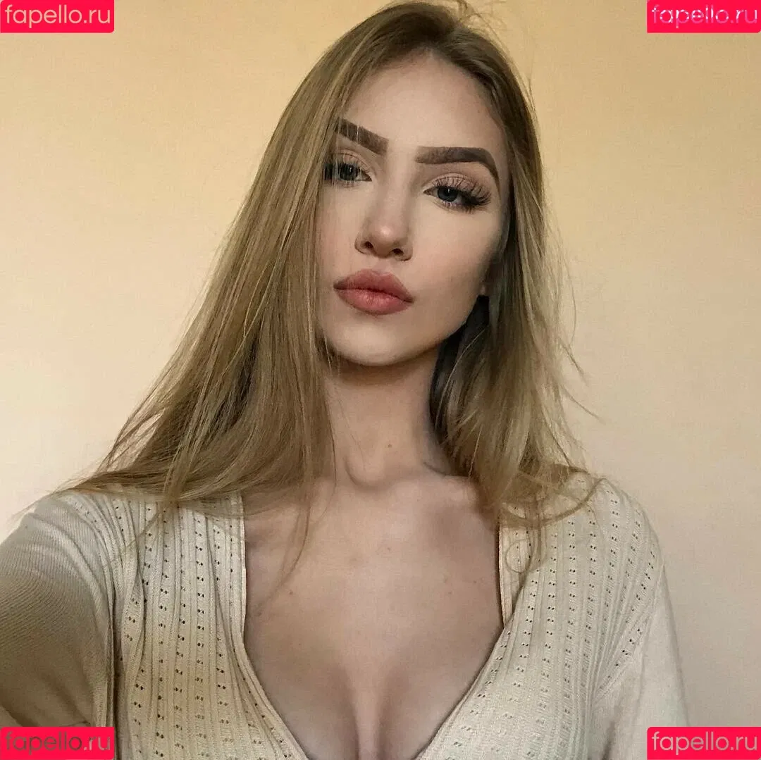 Sara Hardel Onlyfans Photo Gallery 