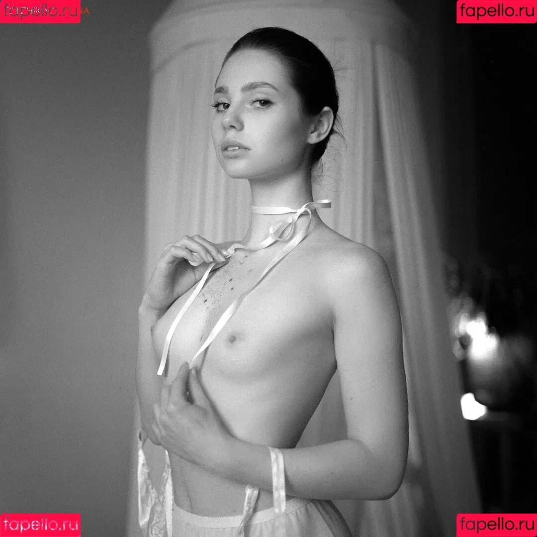 Alice Li Onlyfans Photo Gallery 
