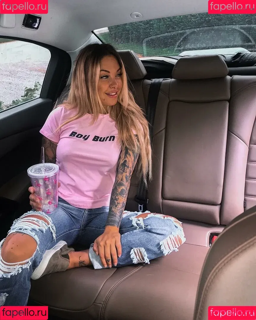 Michelle Svendsen Onlyfans Photo Gallery 