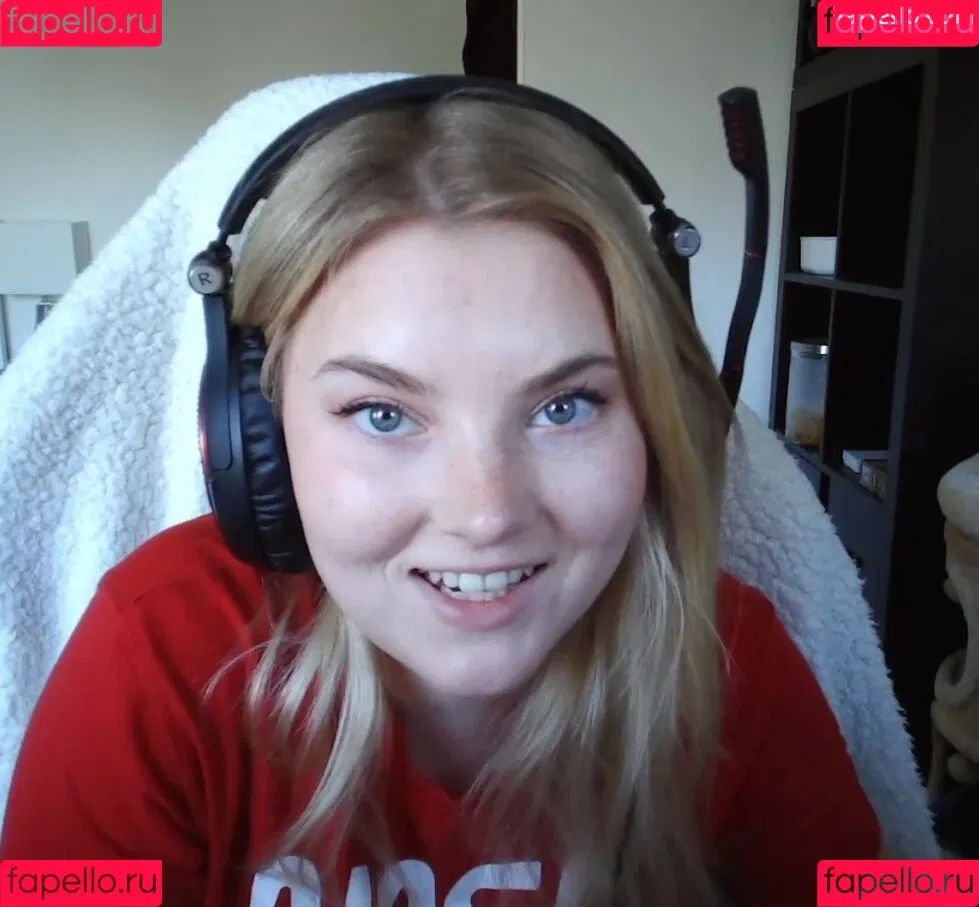 vanessaahlstrom Onlyfans Photo Gallery 