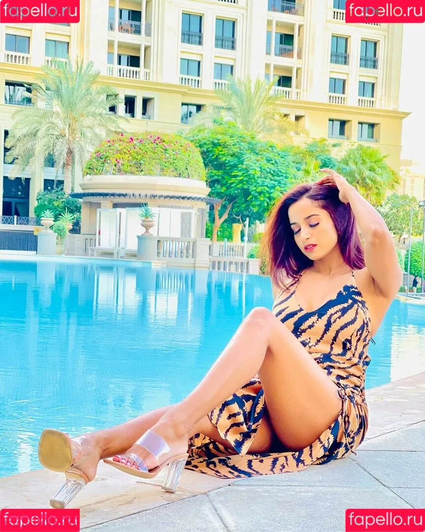 Pooja Bhalekar Onlyfans Photo Gallery 