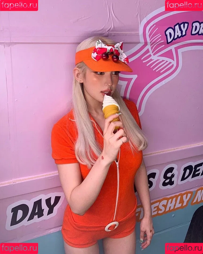 Jeon Somi Onlyfans Photo Gallery 