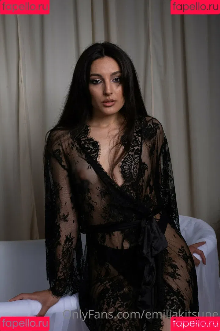 onlyemiliaa Onlyfans Photo Gallery 