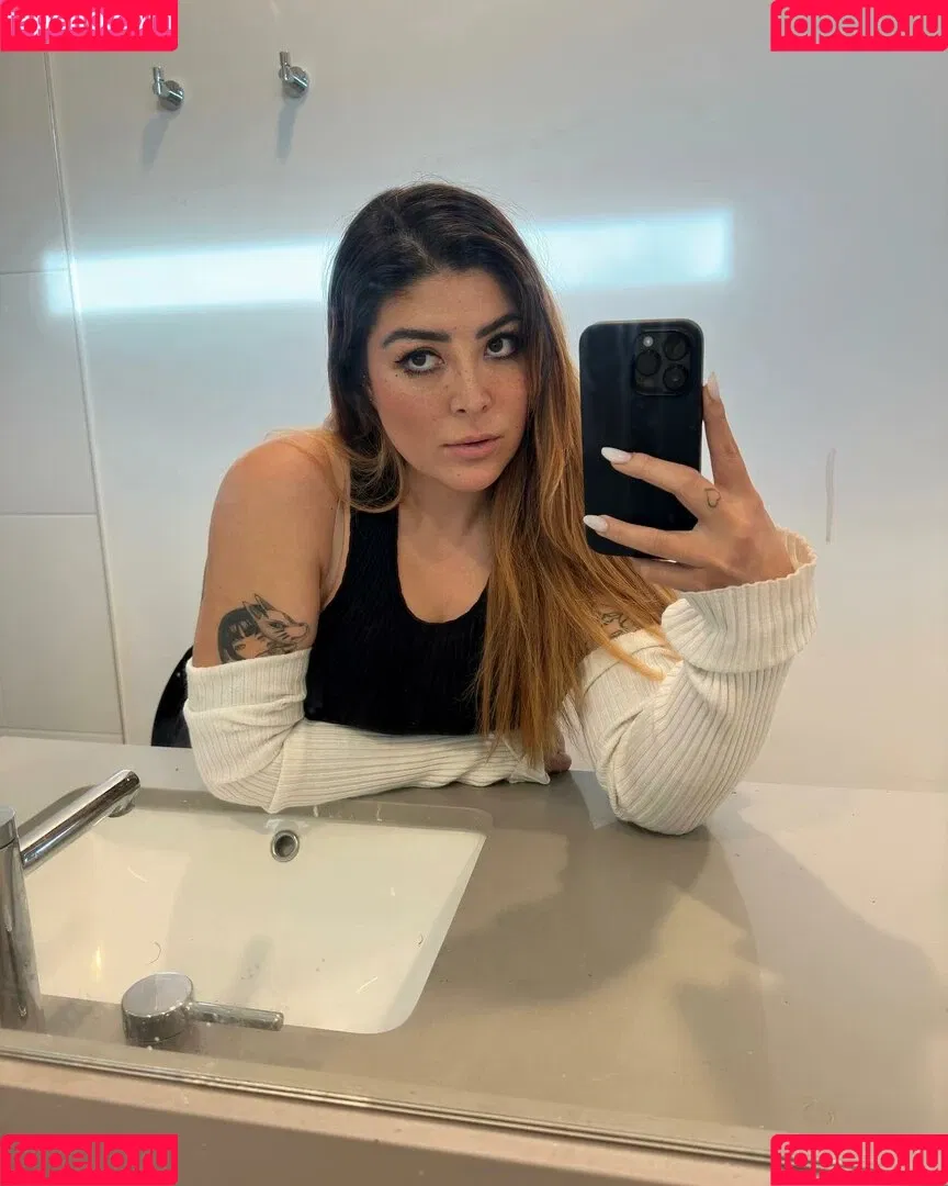 Ashlynn Arias Onlyfans Photo Gallery 