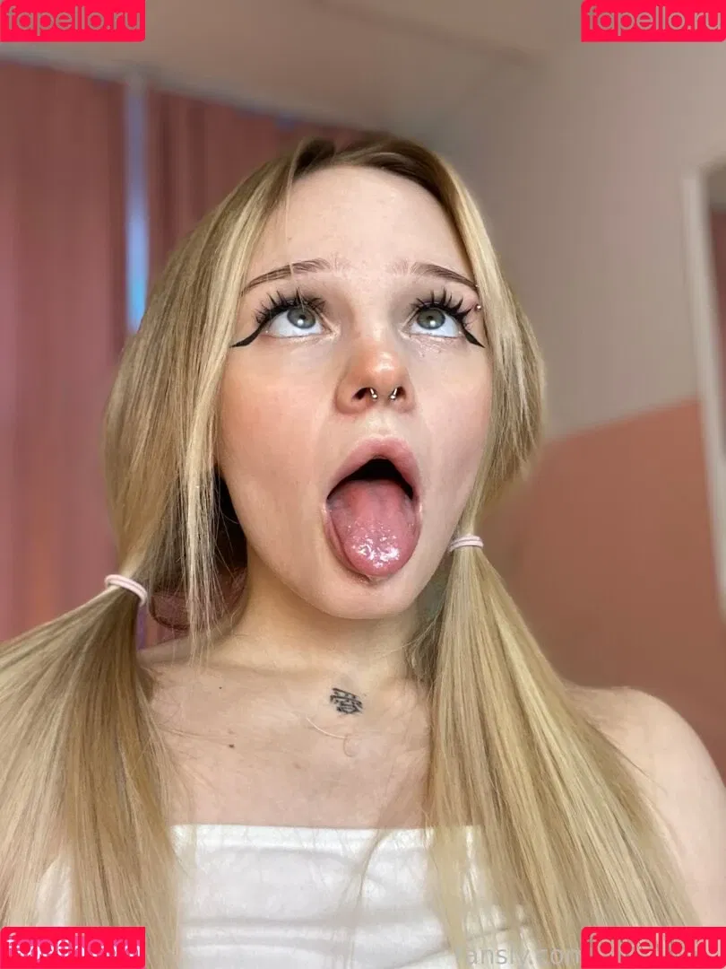 sofy_UwU Onlyfans Photo Gallery 