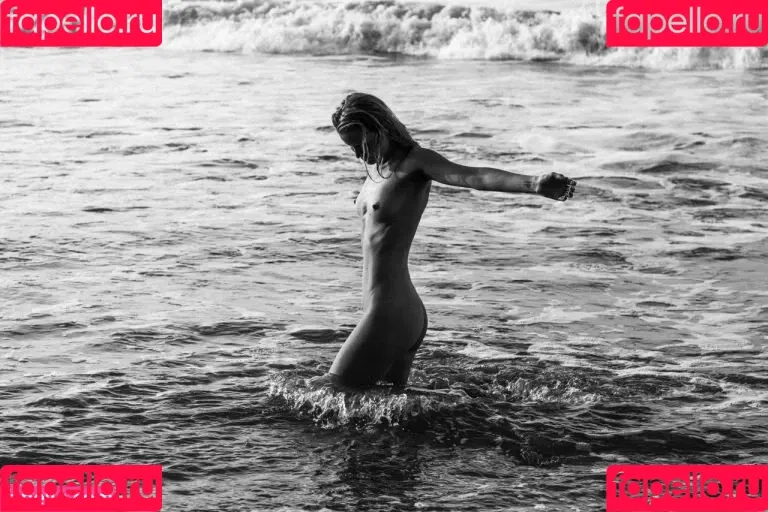 Caroline Winberg Onlyfans Photo Gallery 