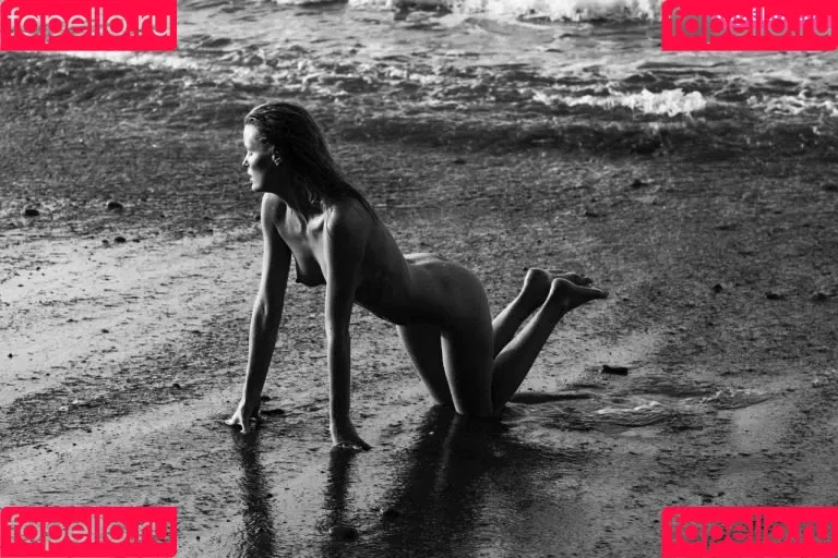 Caroline Winberg Onlyfans Photo Gallery 