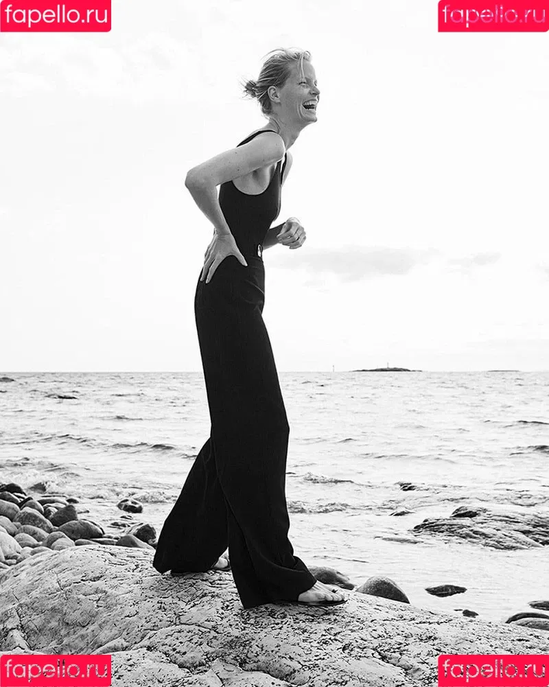 Caroline Winberg Onlyfans Photo Gallery 