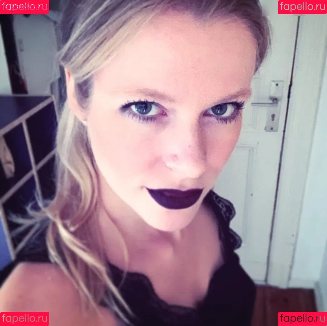 Claudia Swea Onlyfans Photo Gallery 
