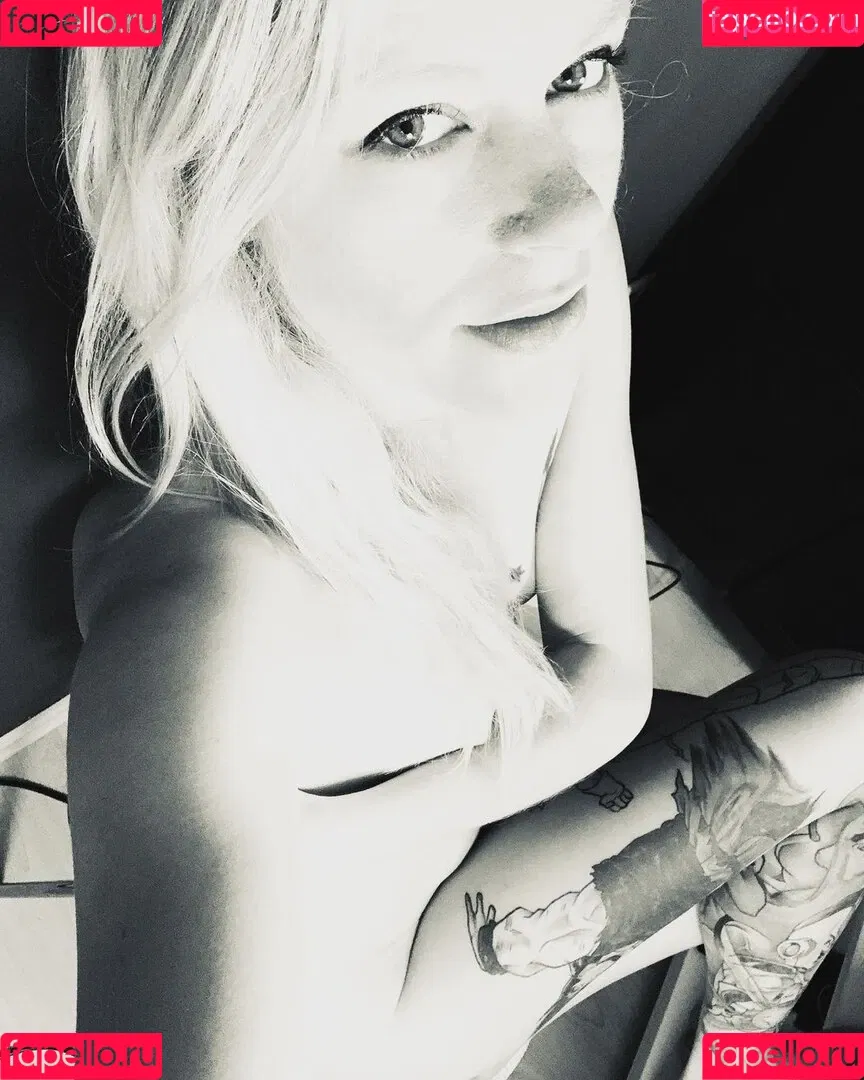 Claudia Swea Onlyfans Photo Gallery 