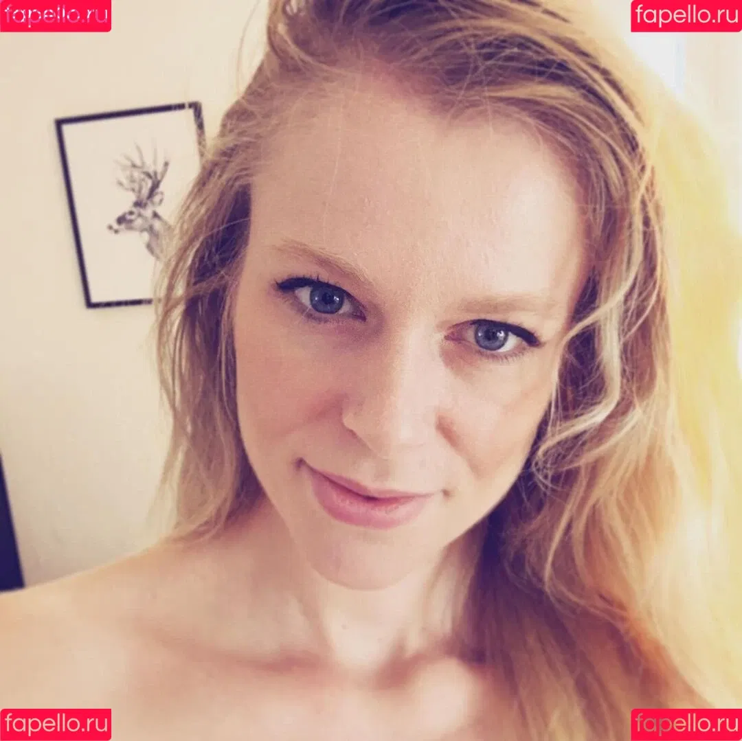 Claudia Swea Onlyfans Photo Gallery 