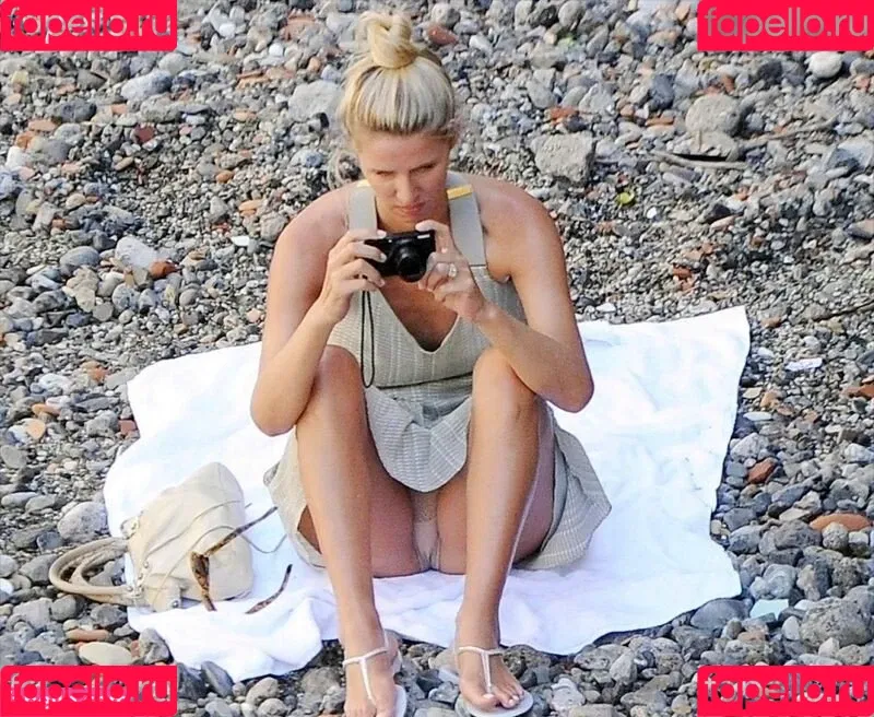 Nicky Hilton Onlyfans Photo Gallery 