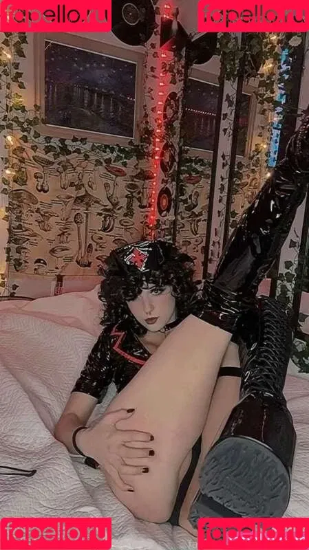 Deadpixieguts Onlyfans Photo Gallery 
