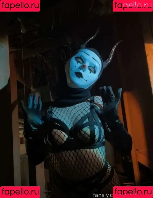 Deadpixieguts Onlyfans Photo Gallery 