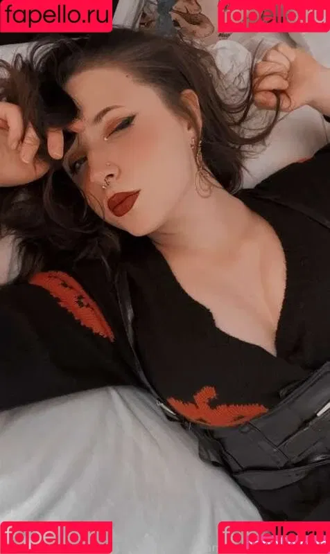 Deadpixieguts Onlyfans Photo Gallery 