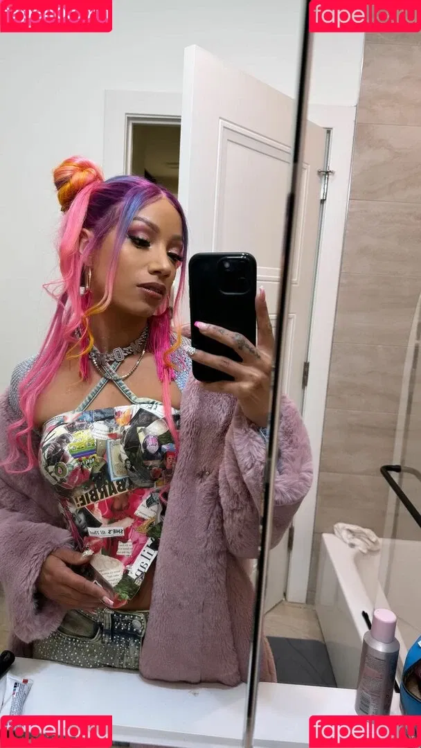 Sasha Banks Onlyfans Photo Gallery 