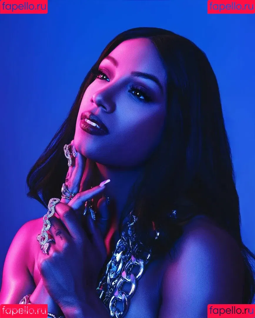 Sasha Banks Onlyfans Photo Gallery 